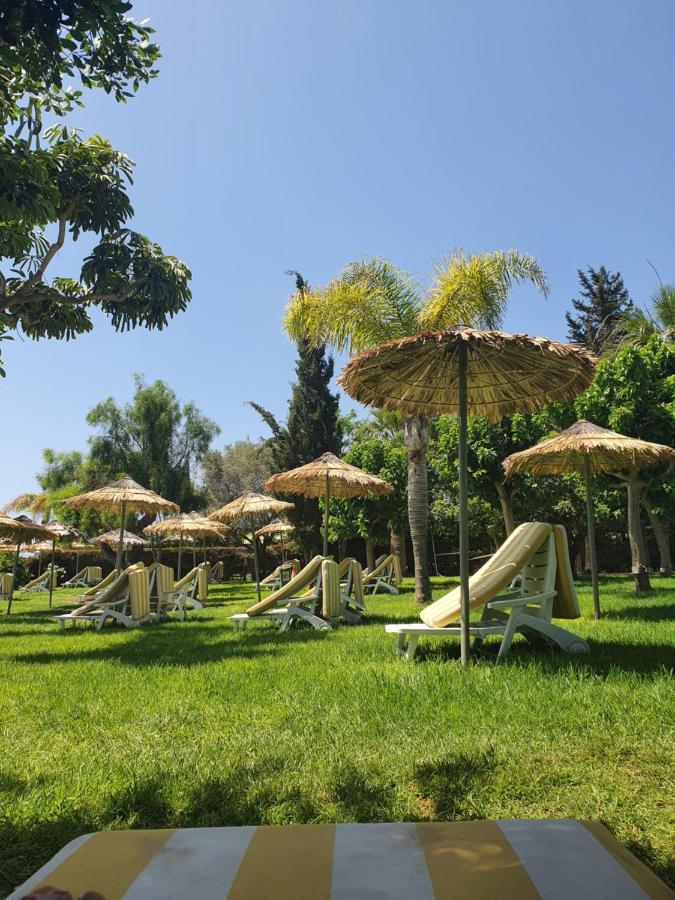 Andreas & Melanie Beach Hotel Plage du Gouverneur Extérieur photo